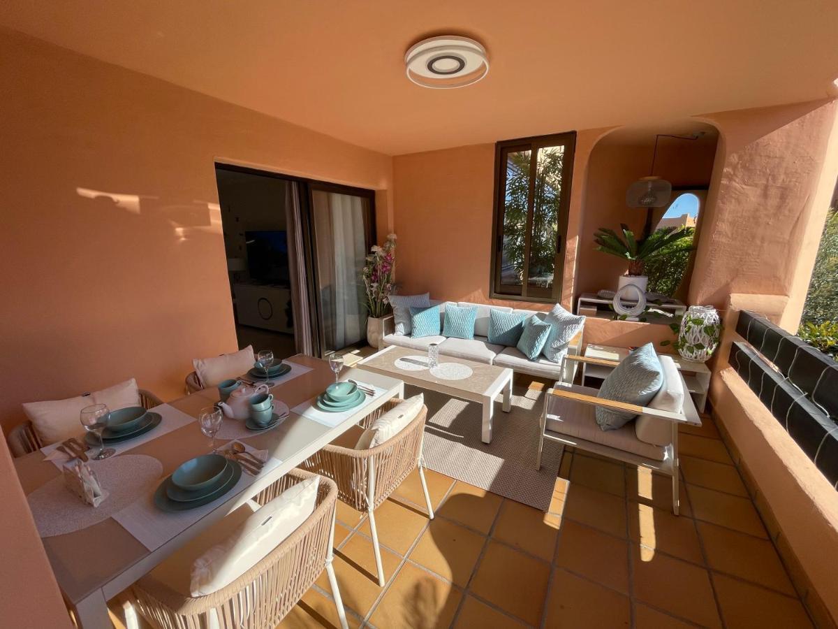 Casares Beach Golf Apartment With Private Garden Direct Pool Access Екстер'єр фото