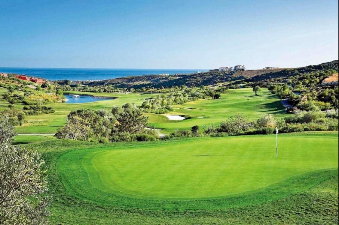 Casares Beach Golf Apartment With Private Garden Direct Pool Access Екстер'єр фото