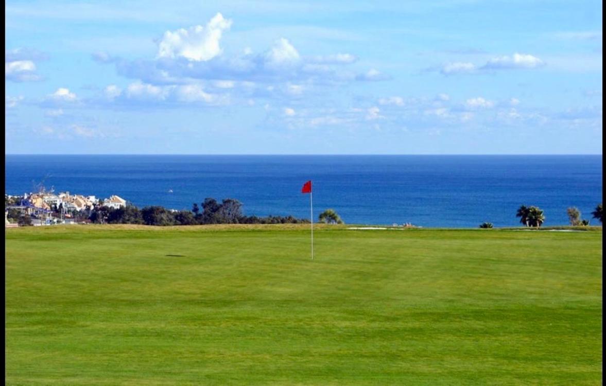 Casares Beach Golf Apartment With Private Garden Direct Pool Access Екстер'єр фото